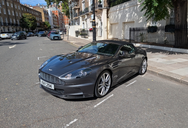 Aston Martin DBS Volante
