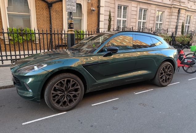 Aston Martin DBX