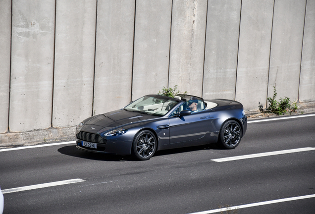 Aston Martin V8 Vantage Roadster