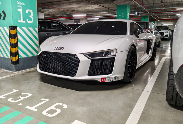 Audi R8 V10 Plus 2015