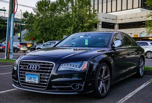 Audi S8 D4