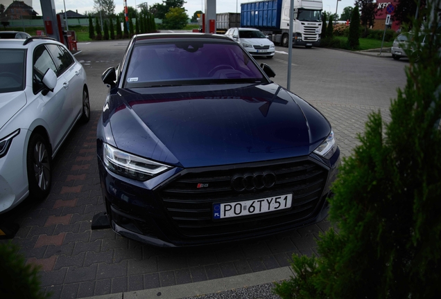 Audi S8 D5