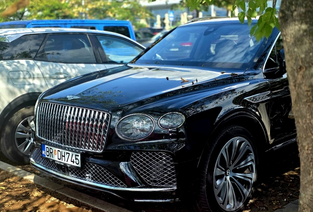 Bentley Bentayga Hybrid 2025 Atelier Edition
