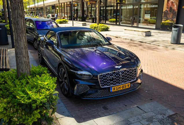 Bentley Continental GTC Azure 2025