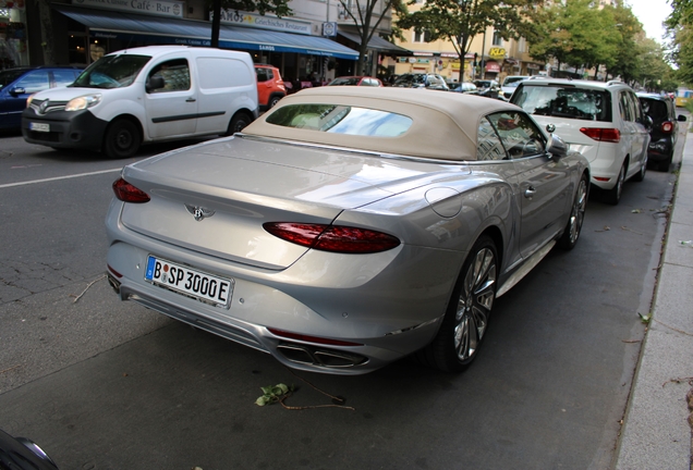 Bentley Continental GTC Mulliner 2025