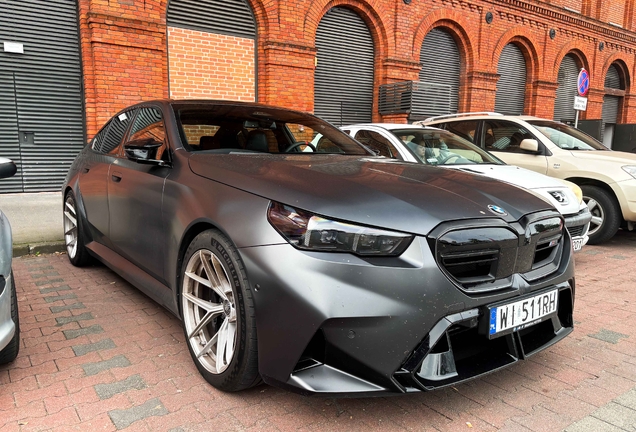 BMW M5 G90