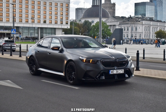 BMW M5 G90