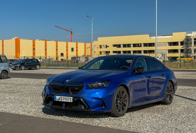 BMW M5 G90