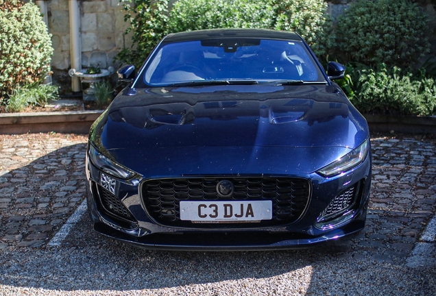 Jaguar F-TYPE P450 75 Coupé