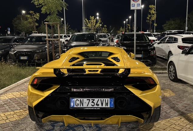 Lamborghini Huracán LP640-2 Tecnica