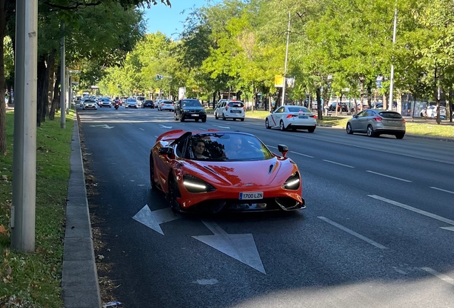 McLaren 765LT Spider