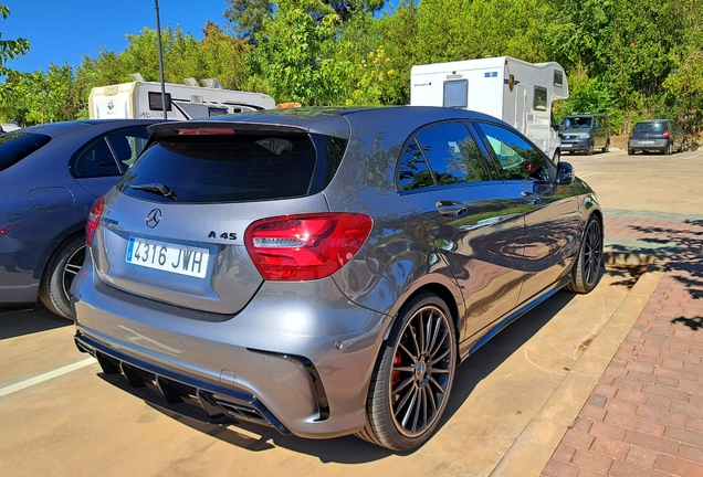 Mercedes-AMG A 45 W176 2015