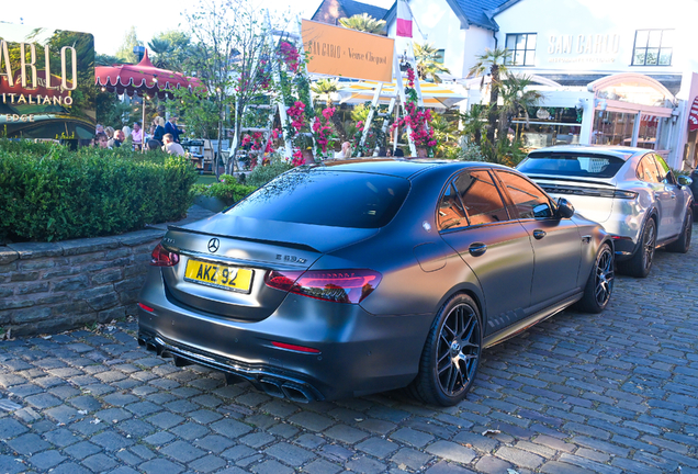 Mercedes-AMG E 63 S W213 Final Edition
