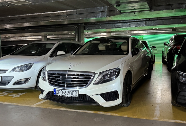 Mercedes-Benz S 63 AMG V222