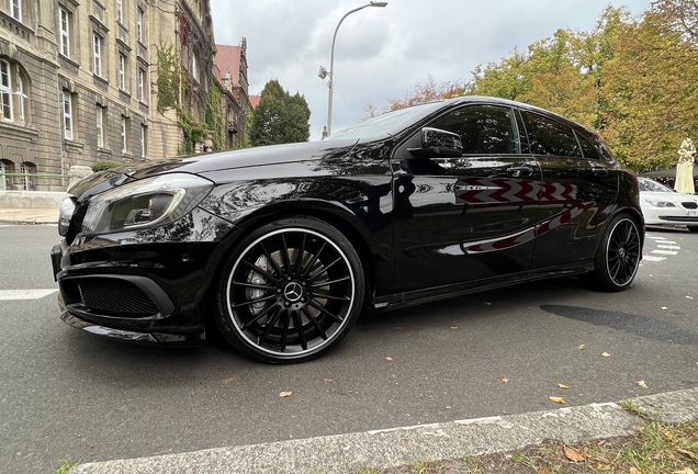 Mercedes-Benz A 45 AMG