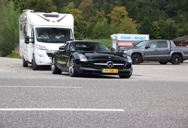 Mercedes-Benz SLS AMG Roadster