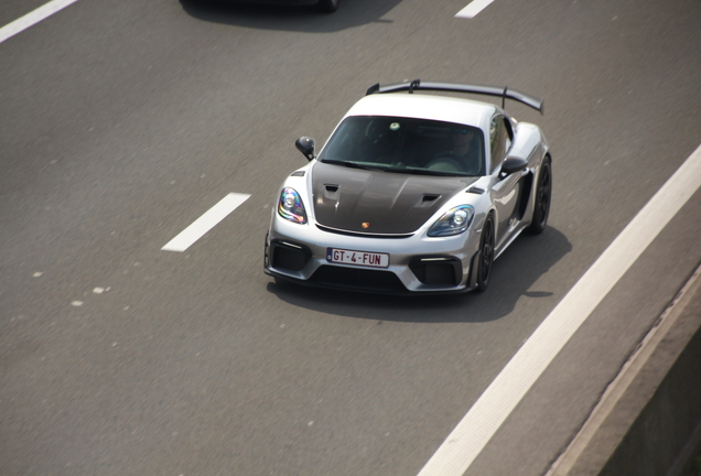 Porsche 718 Cayman GT4 RS