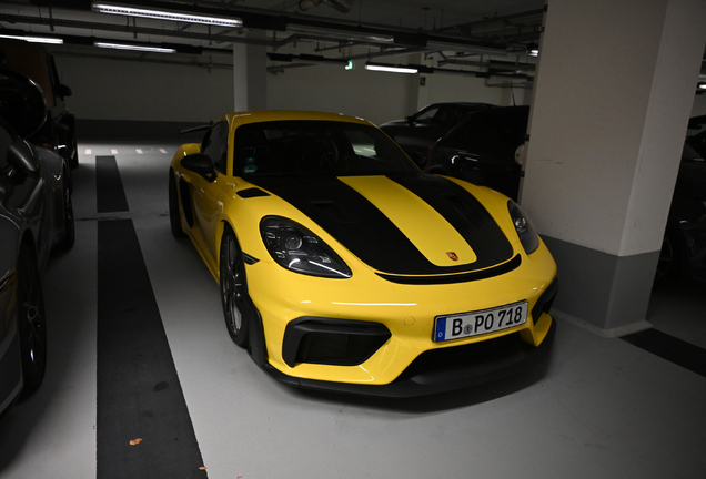 Porsche 718 Cayman GT4 RS Weissach Package