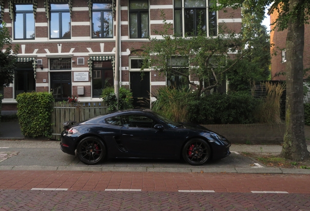 Porsche 718 Cayman S