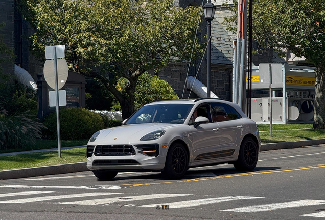 Porsche 95B Macan GTS MkII