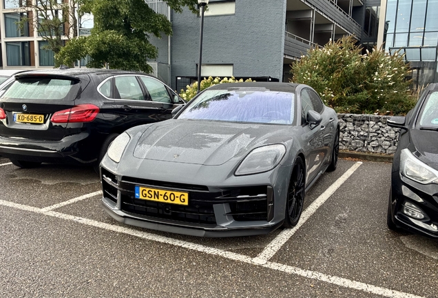Porsche 972 Panamera Turbo S E-Hybrid
