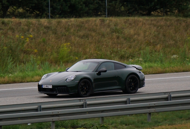Porsche 992 Carrera 4 GTS MkII