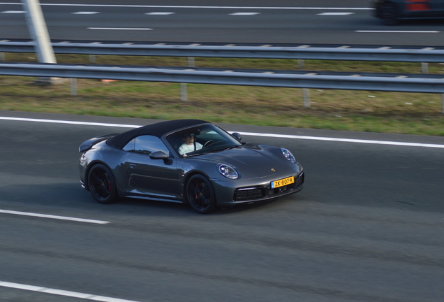 Porsche 992 Carrera 4S Cabriolet MkI
