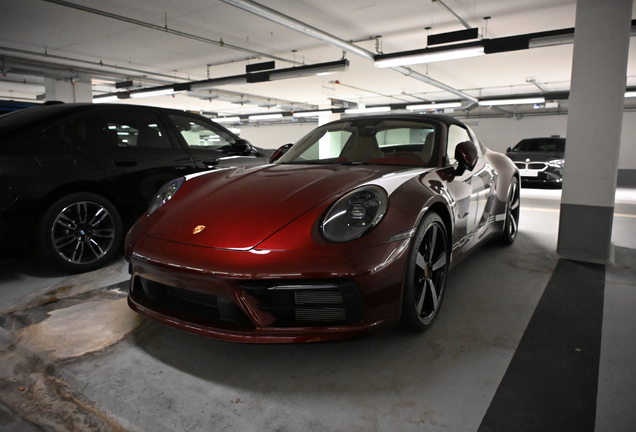 Porsche 992 Targa 4S MkI Heritage Design Edition