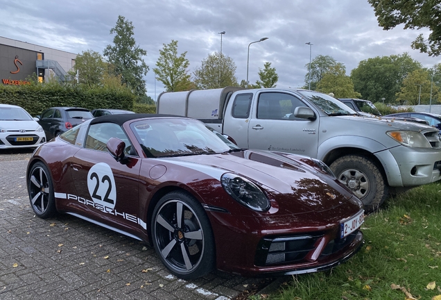 Porsche 992 Targa 4S MkI Heritage Design Edition