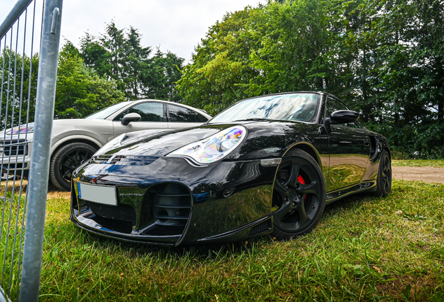 Porsche 996 Turbo
