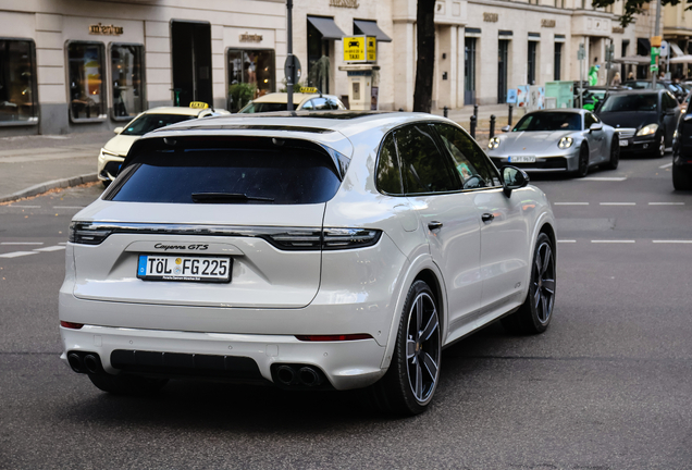 Porsche 9YA Cayenne GTS MkI
