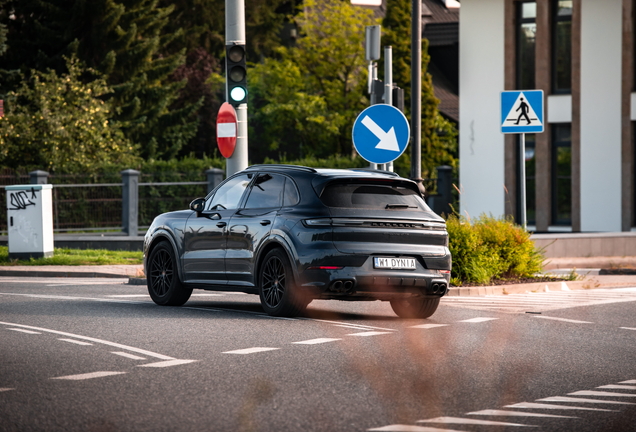 Porsche 9YA Cayenne GTS MkII