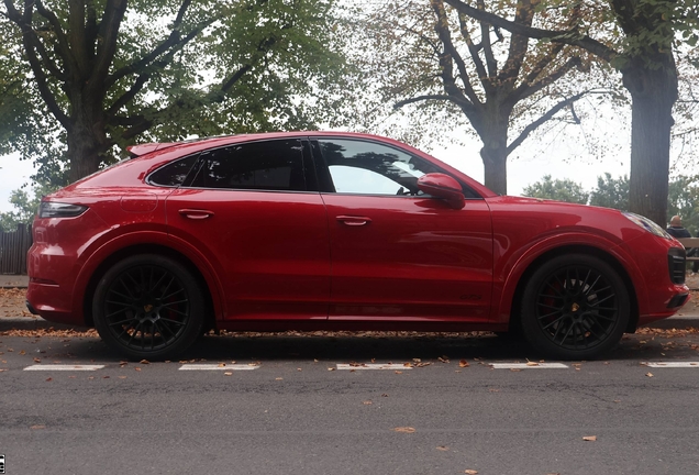 Porsche Cayenne Coupé GTS MkI