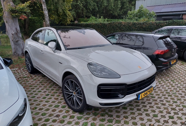 Porsche Cayenne Coupé Turbo S E-Hybrid