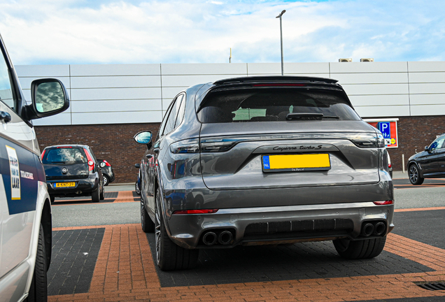 Porsche Cayenne Turbo S E-Hybrid