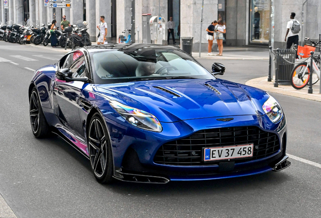 Aston Martin DB12 S
