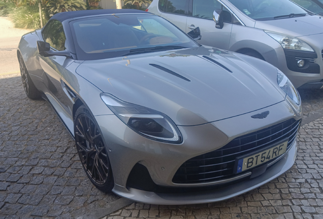 Aston Martin DB12 Volante