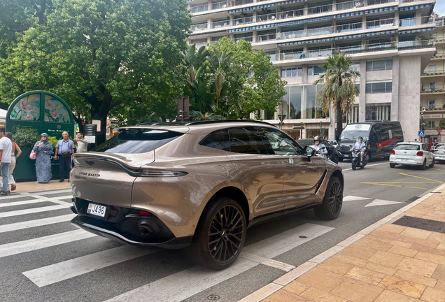 Aston Martin DBX