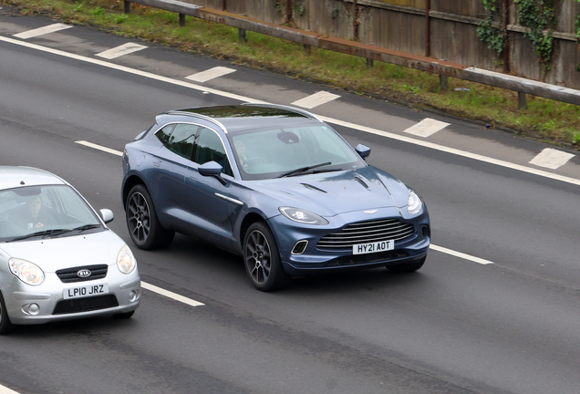 Aston Martin DBX