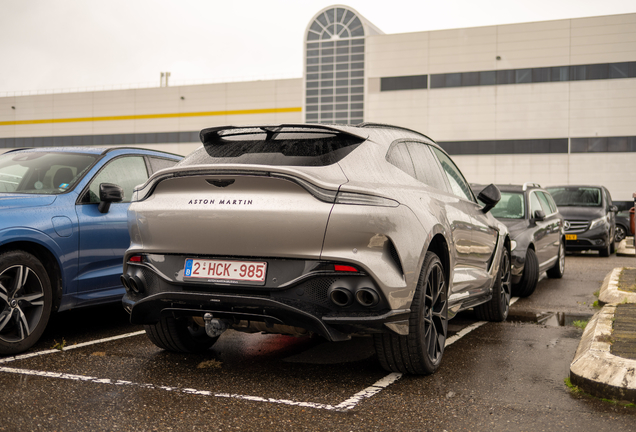Aston Martin DBX707
