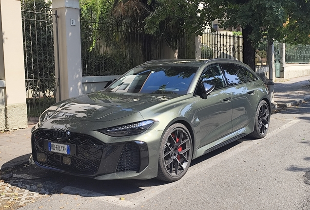 Audi RS5 Avant B10
