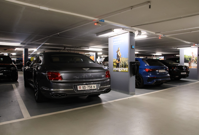 Bentley Flying Spur Hybrid Azure