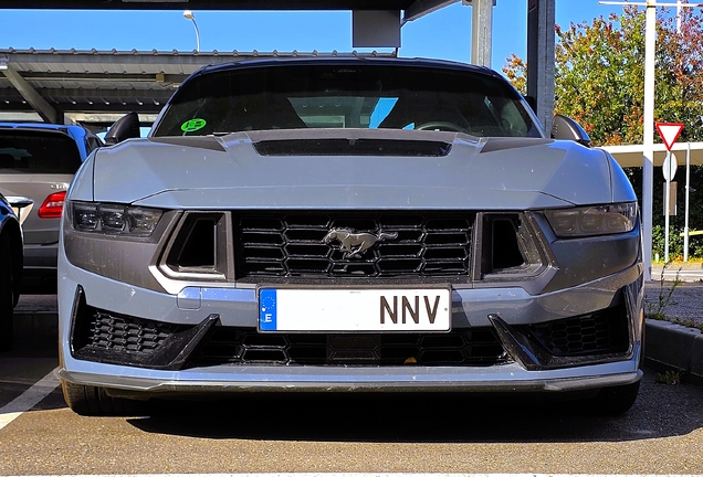 Ford Mustang Dark Horse 2024