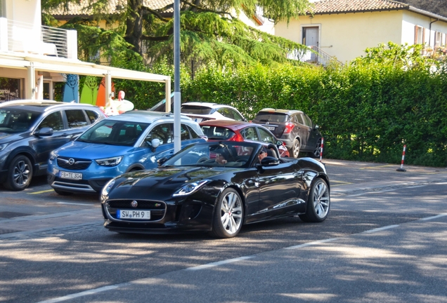 Jaguar F-TYPE S Convertible