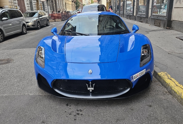 Maserati MC20