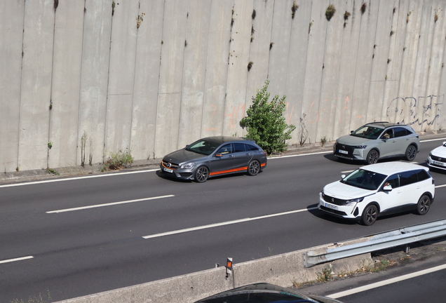 Mercedes-Benz CLA 45 AMG Shooting Brake OrangeArt Edition