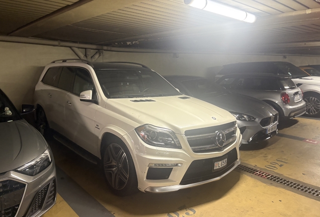 Mercedes-Benz GL 63 AMG X166