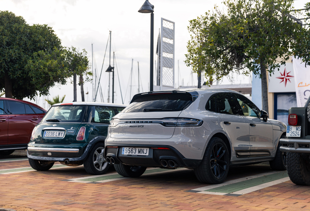 Porsche 95B Macan GTS MkIII