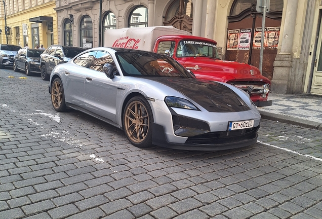 Porsche Taycan Turbo GT Kliment GT