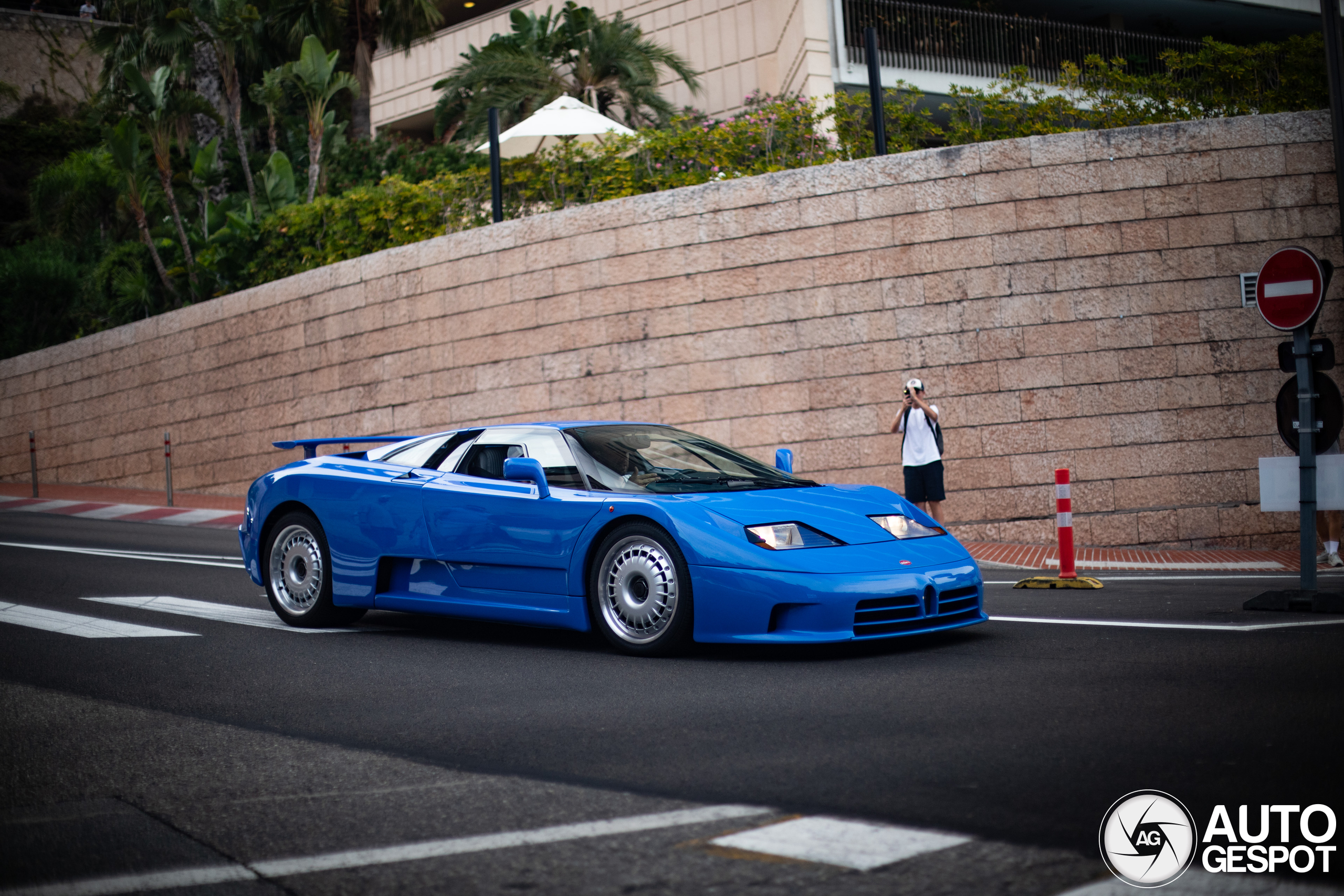 Bugatti EB110 GT